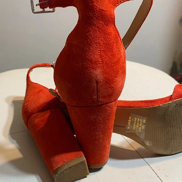 INC International Concepts Fiery Red Heels - Picture 2 of 4